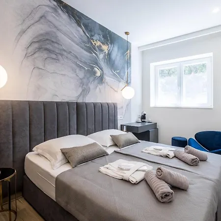 Konukevi Diamond Luxury